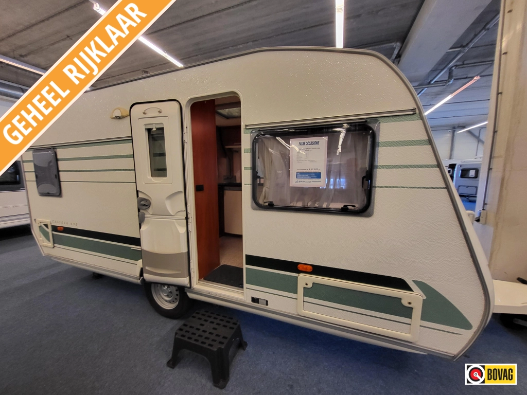 Chateau Calista 450 FHU mover, voortent