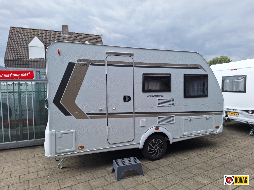 Weinsberg CaraOne 390 QD VOORTENT EN FIETSDRAGER