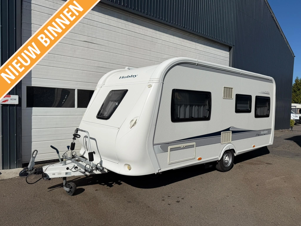 Hobby Excellent 495 UFE + mover + thule + luifel