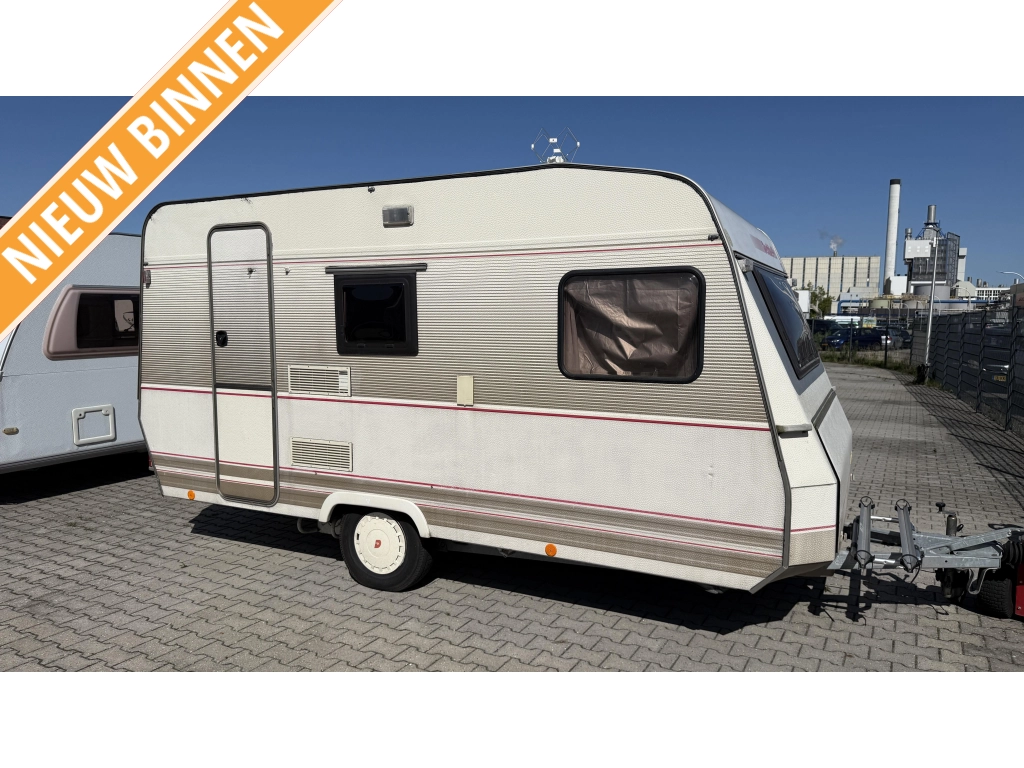 Dethleffs Camper 440 T treinzit vast bed toilet