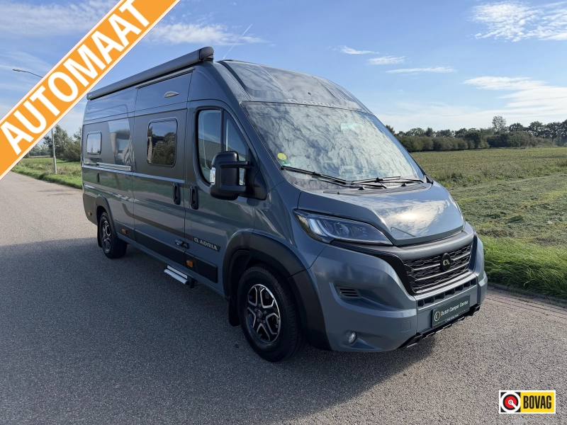 Adria Twin Plus 640 SLB Lithium, Omvormer, Solar