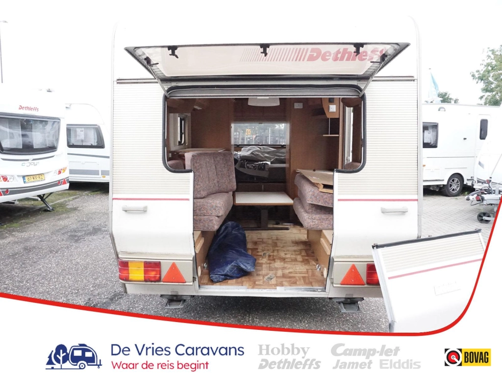 Dethleffs Beduin 490 Motorcaravan met voortent