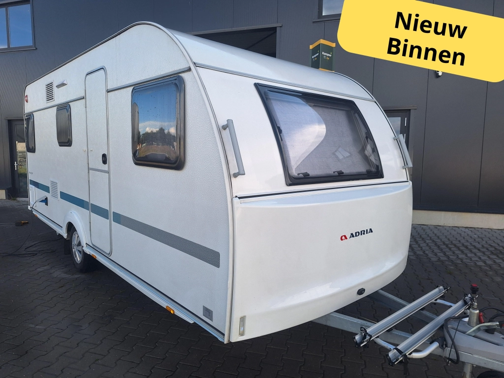Adria Aviva 522 PT Stapelbed 3x - Airco Tent