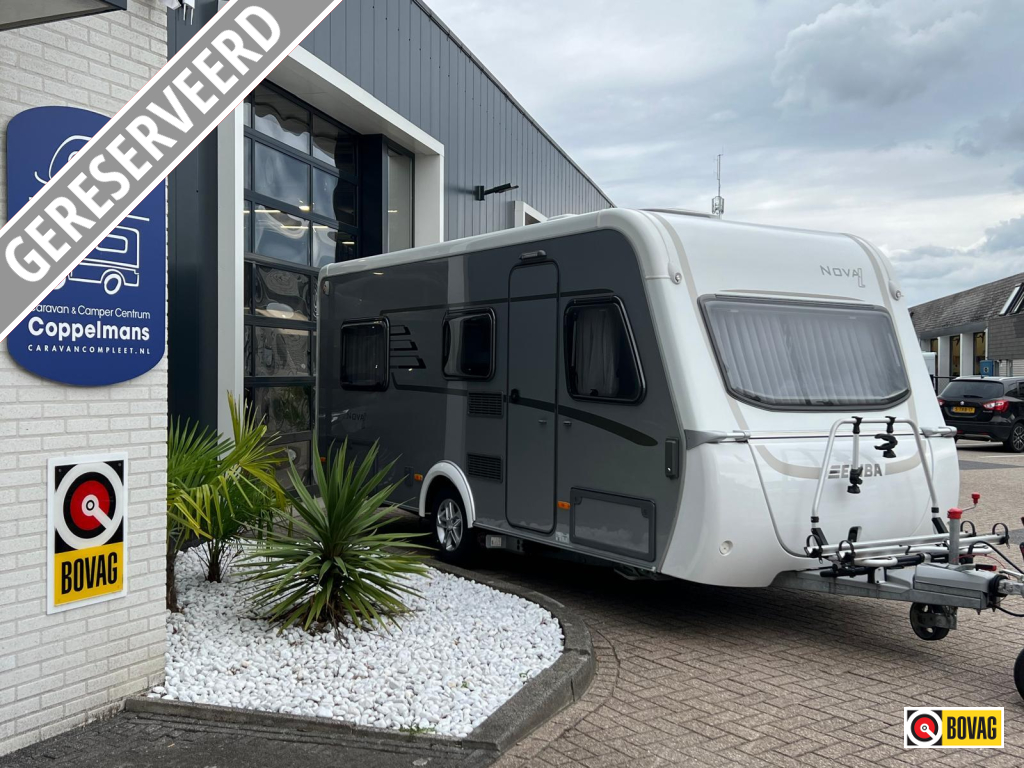 Eriba Nova Light 442 Lengtebedden, Mover, Tent