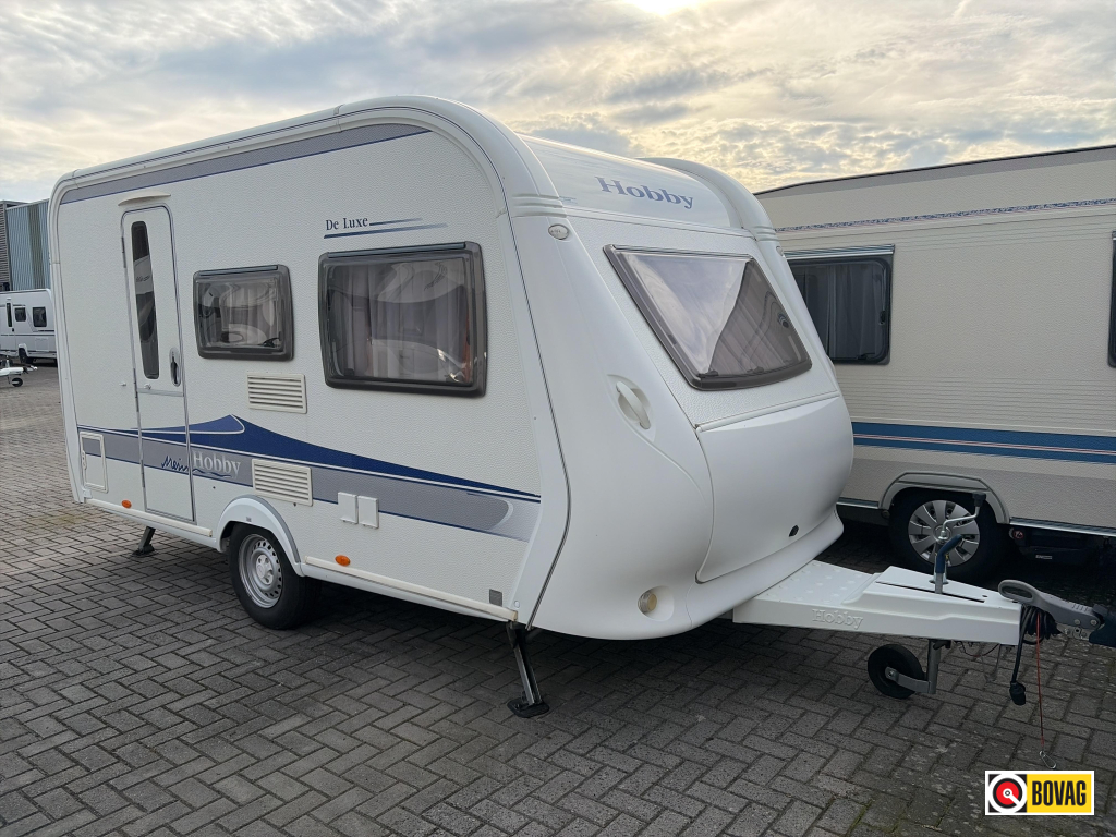 Hobby De Luxe 400 SF Voortent/Fietsdrager