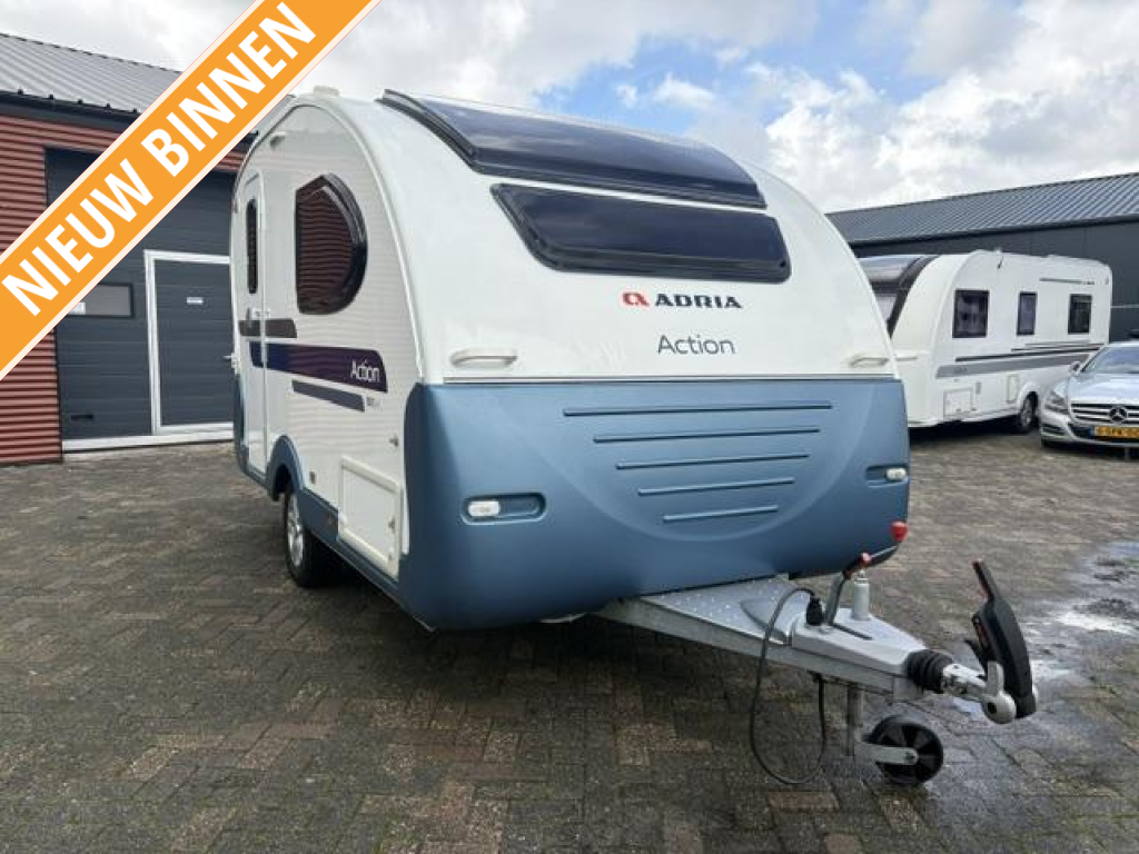 Adria Action 361 LH bj.2015 met voortent