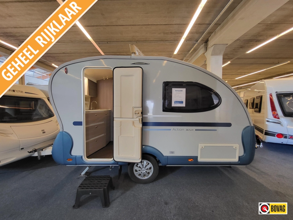 Adria Action 361 LH voortent, fietsenrek