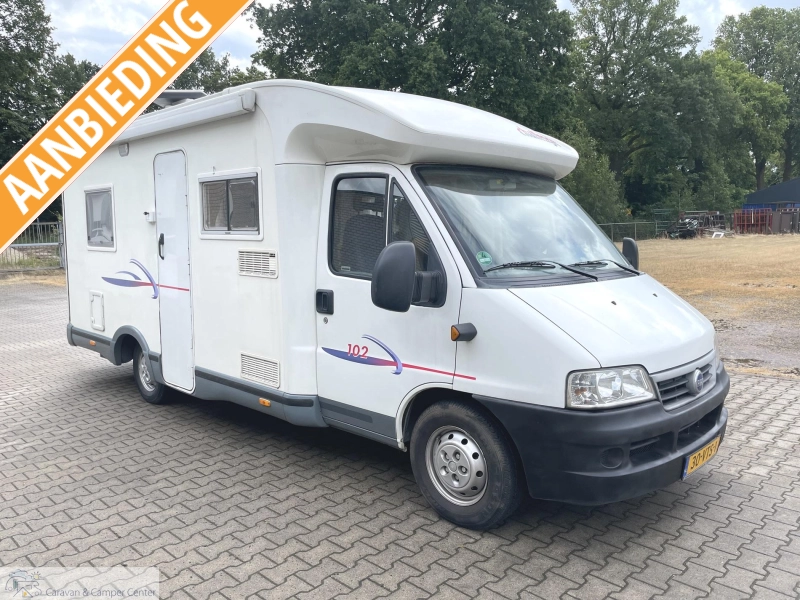 Challenger Mageo 102 Frans bed + 6 Zitplaatsen