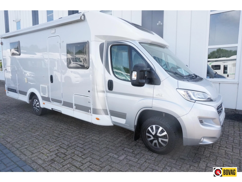 Carado T 67 DAKAIRCO/CAMERA/FIETSENDR