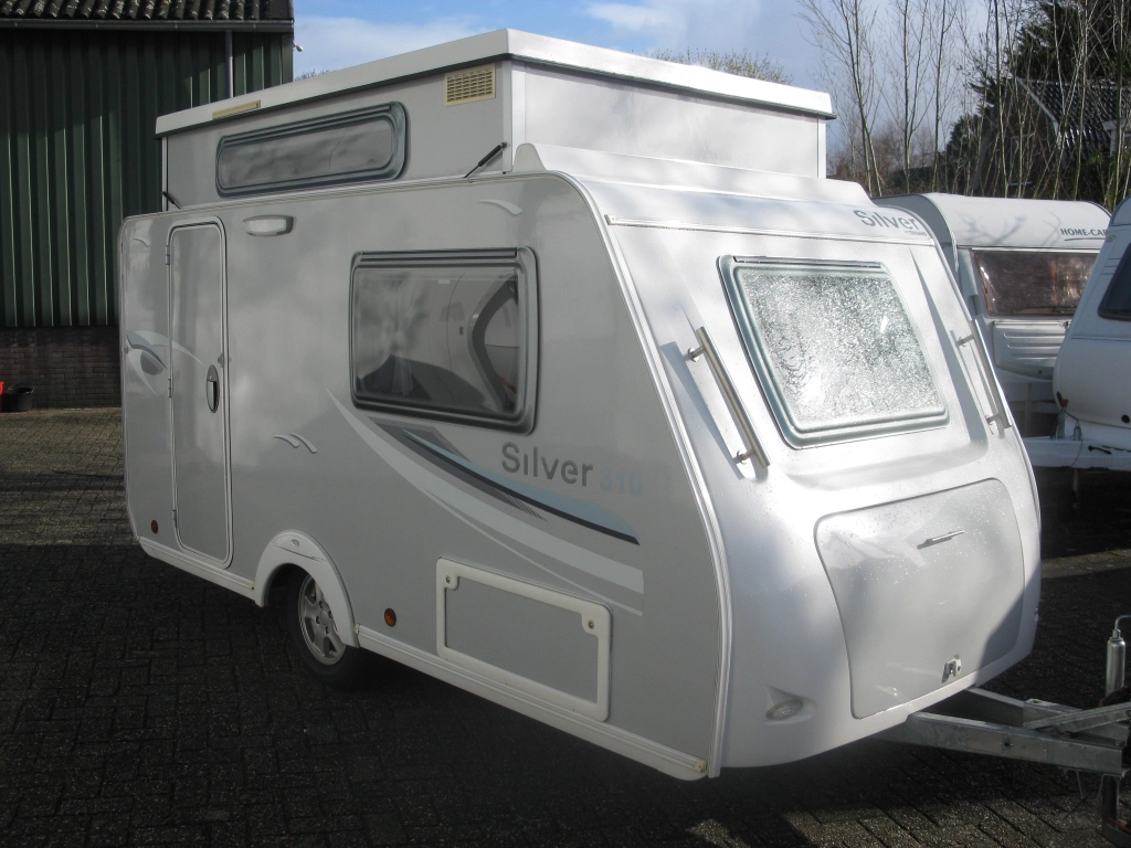 Trigano Silver 310 bj 2012 met voortent