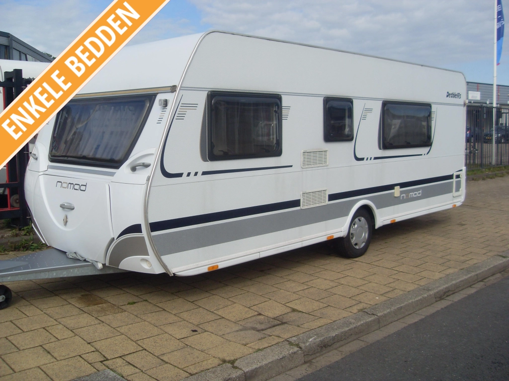 Dethleffs Nomad 520 V enkele bedden