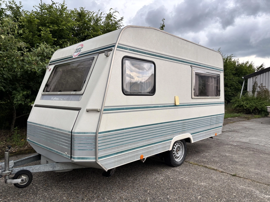 TEC Weltbummler 390 dwarsbed +treinzit licht