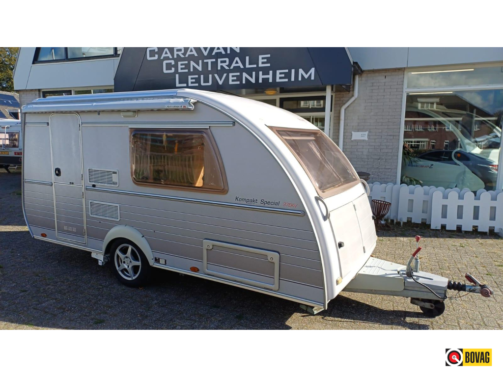 Kip Kompakt Special 37 EKV Mover en luifel
