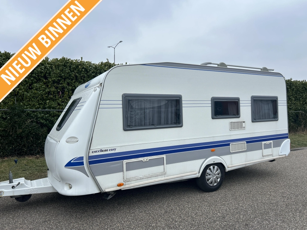 Hobby Excellent Easy 460 UFE FRANS BED RONDZIT LUIFEL