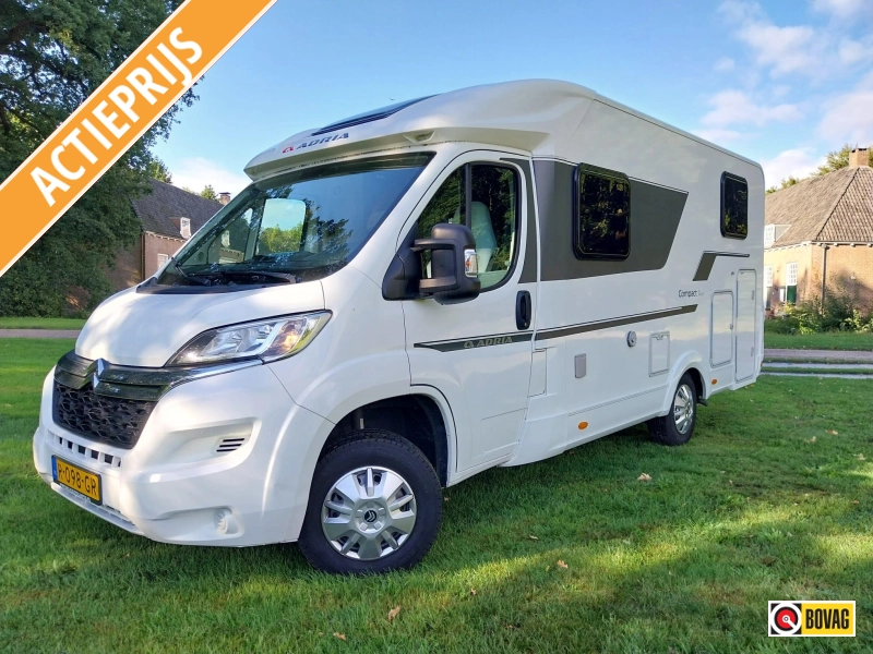 Adria Compact SL lengte 660 met solar!