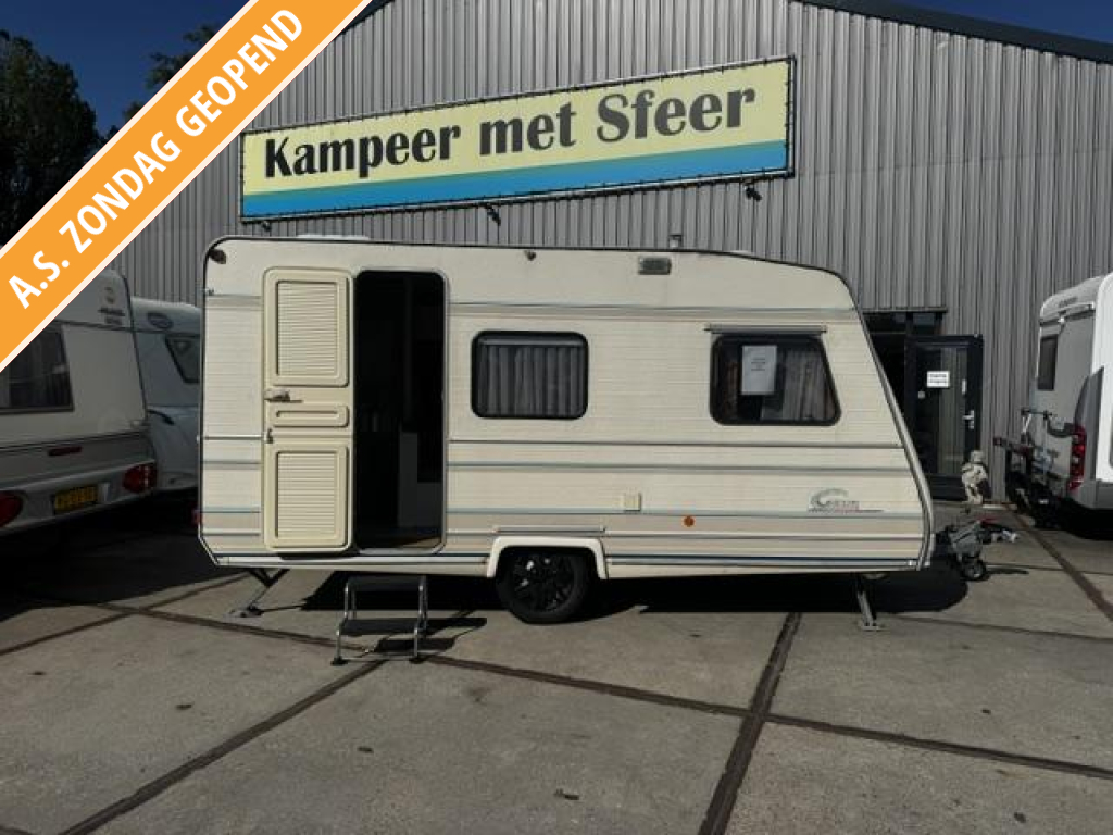 Caravelair Coral 416 met luifel en zijwanden