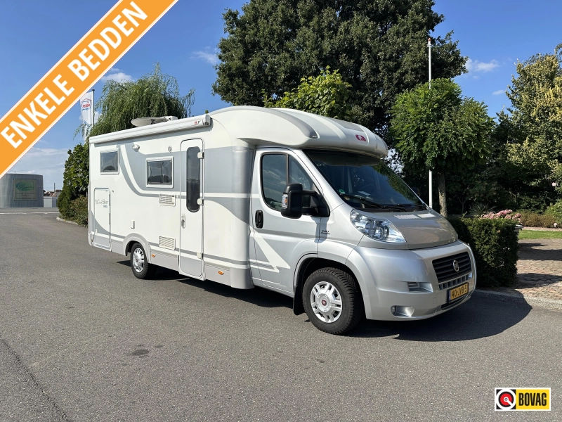 Adria Coral Silver Edition 660 SL Nieuwe bekleding + Matras
