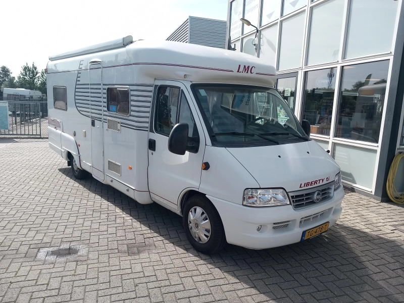LMC Liberty 6600 TI enkele bedden