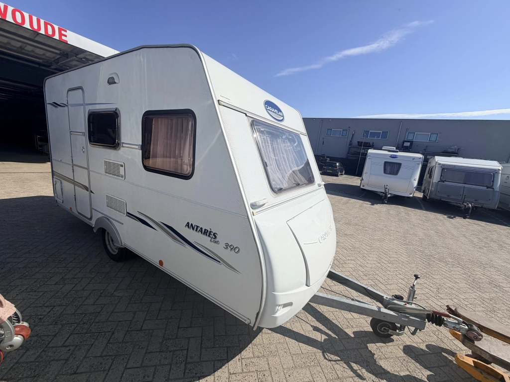 Caravelair Antares 390 Lichtgewicht, Tent en lui